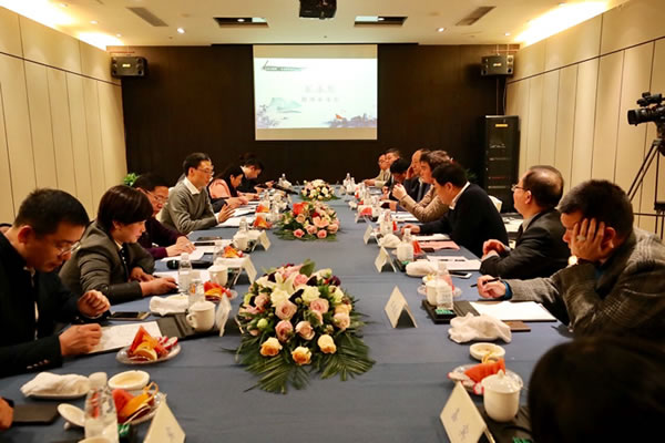 陳義紅出席荊州市長與武漢城市圈荊州商會企業家座談會