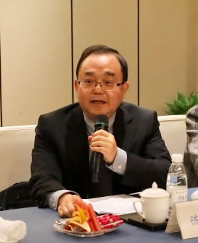 湖北省僑聯副主席、商會名譽會長、新特光電董事長陳義紅