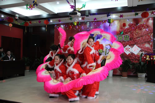 新特集團隆重舉行春節聯歡會